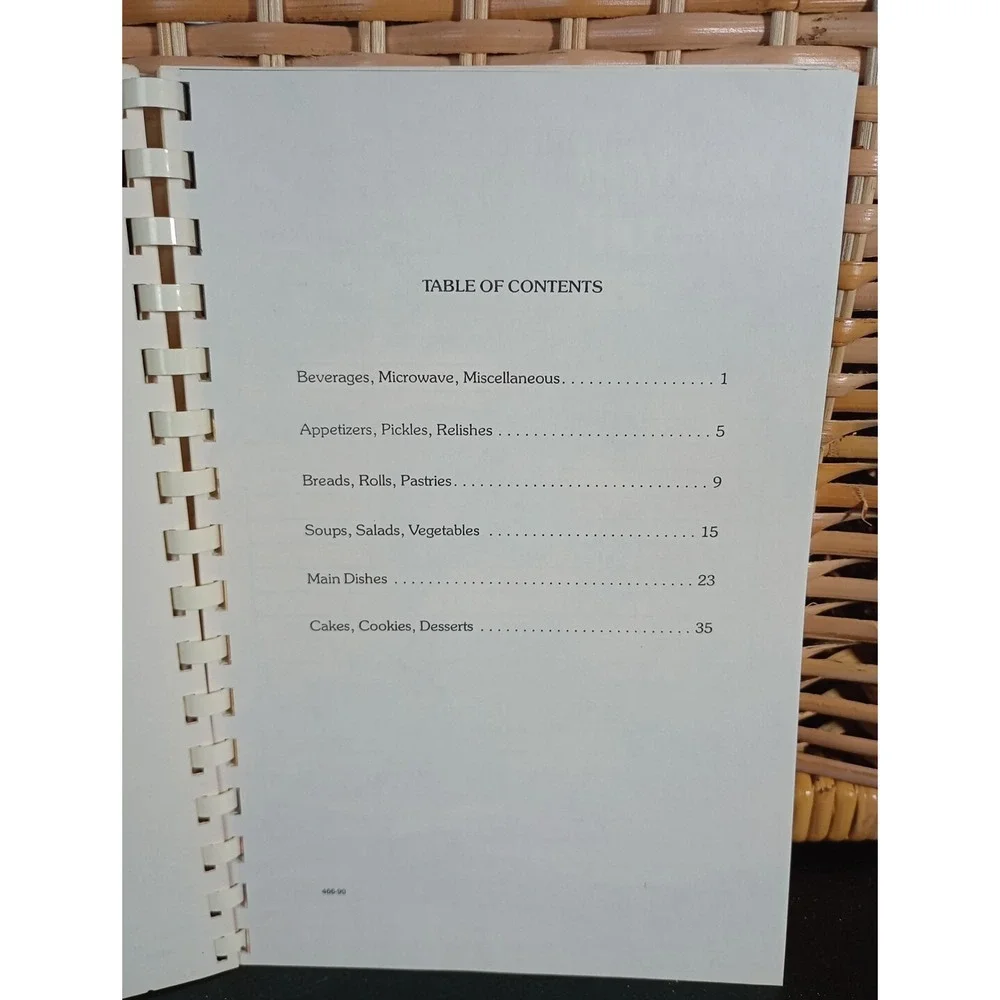 Hatfield American Legion Cookbook Hatfield, Massachusetts Post‎ 344 1990 Vintage